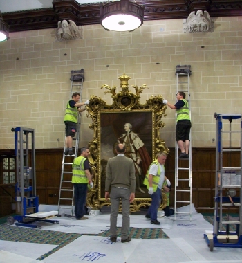 Managing the installation of art works